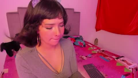 chloe_watson_ online show from July 31, 9:42 pm