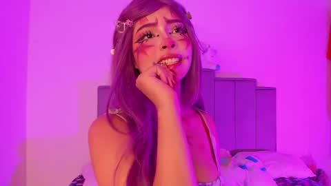 chloe_watson_ online show from August 6, 11:26 pm