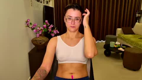 Eva and Sandra online show from July 12, 5:47 am