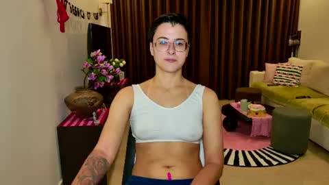 Eva and Sandra online show from August 10, 9:27 pm