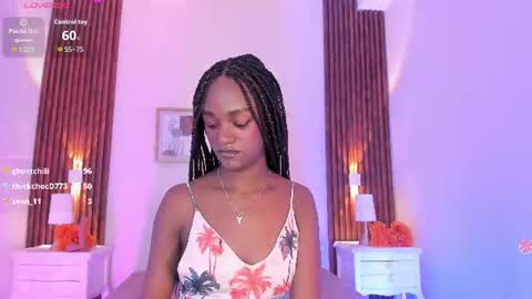 CHLOE online show from August 28, 5:33 pm