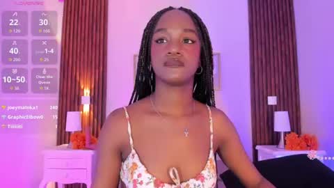 CHLOE online show from August 30, 3:23 pm