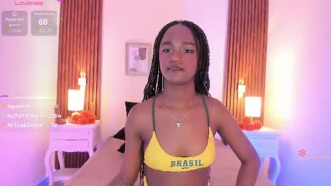 CHLOE online show from September 8, 4:58 pm