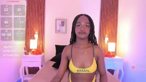 CHLOE online show from September 8, 6:04 pm