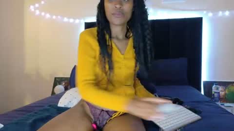 chloechrome online show from July 8, 12:36 am