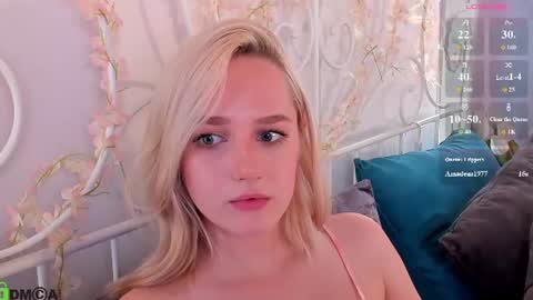 Chloe Deccker online show from July 22, 6:49 am