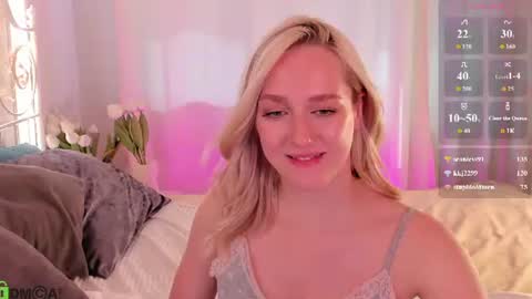 Chloe Deccker online show from July 25, 8:29 am