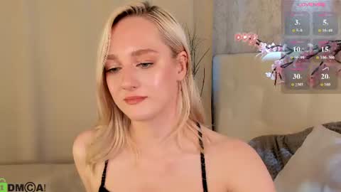 Chloe Deccker online show from July 27, 4:18 am