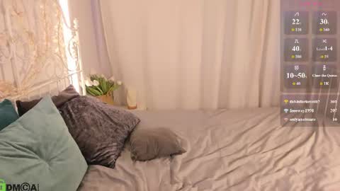 Chloe Deccker online show from August 8, 2:22 am