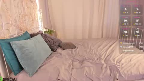 Chloe Deccker online show from August 8, 3:28 am