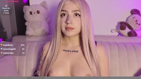 Chloe online show from July 29, 11:23 pm