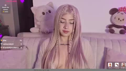 Chloe online show from August 2, 11:22 pm
