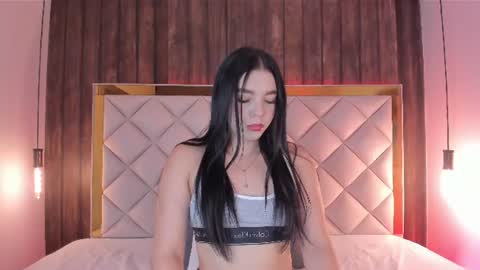 chloee_parkerr online show from August 12, 3:31 am