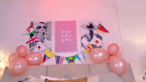 chloeferreira online show from July 11, 4:40 am