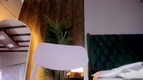 Chloe fixxx online show from July 18, 9:49 pm