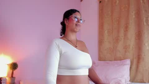 Chloe fixxx online show from August 15, 2:15 am