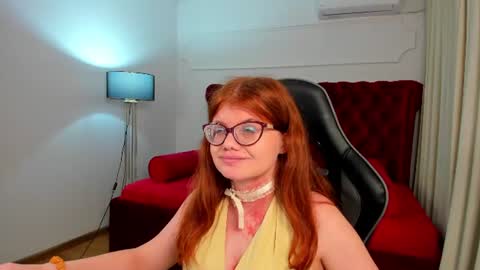 ChloeHalses online show from August 7, 10:43 pm