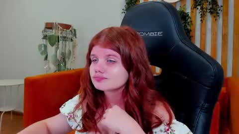 ChloeHalses online show from August 10, 2:07 pm