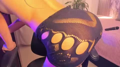 chloemasonn online show from August 7, 12:16 pm