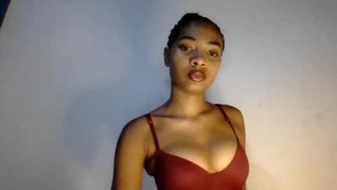 chloeplaisir online show from August 9, 5:25 pm