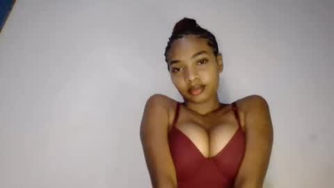 chloeplaisir online show from August 9, 7:37 pm