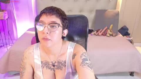 LOVE online show from August 15, 4:27 am