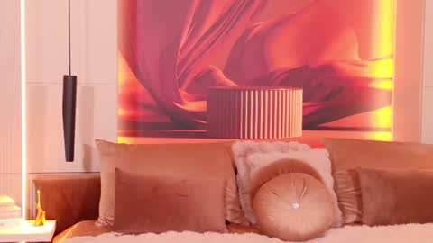 Chloe Vee online show from August 14, 9:13 am