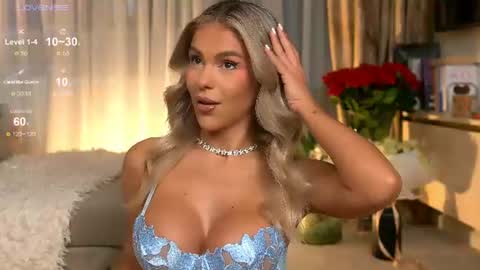 Chloe online show from August 8, 1:27 am