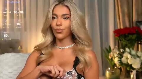 Chloe online show from August 16, 9:41 pm