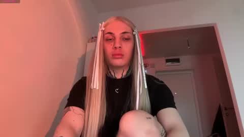 Chloe INDEPENDENT MODEL online show from August 23, 9:16 am