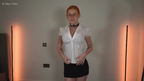 Chloe  online show from August 3, 4:14 pm