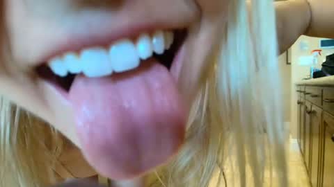 Chloe Babe online show from August 13, 1:41 am