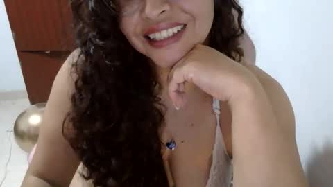 chochohot45 online show from May 17, 6:09 pm