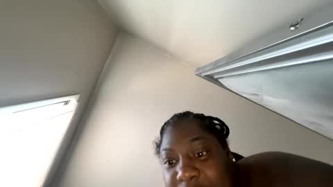 lightchocolate online show from April 24, 7:41 pm