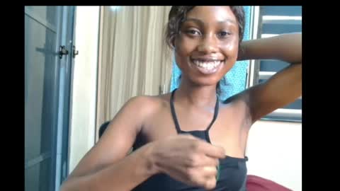 choco_petiteee online show from July 23, 10:39 am