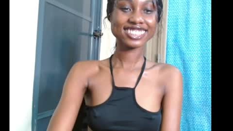 choco_petiteee online show from August 4, 7:16 am