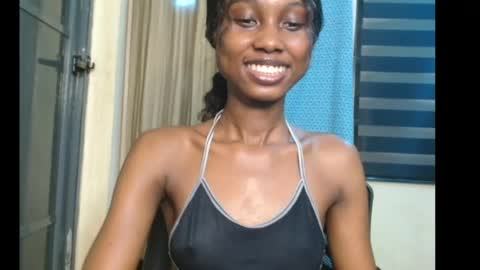 choco_petiteee online show from August 8, 8:03 am