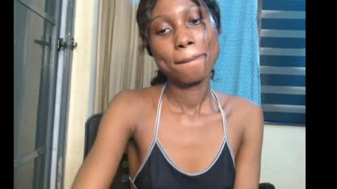 choco_petiteee online show from August 8, 11:54 am