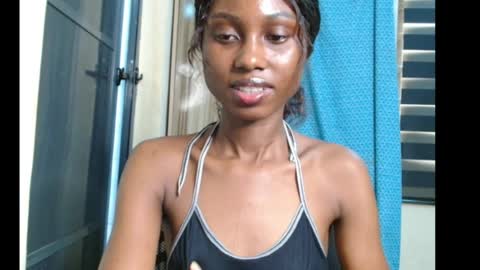choco_petiteee online show from August 15, 11:36 am
