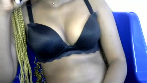 Sexyslut online show from August 10, 7:15 pm