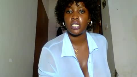 chocolate queen25 online show from April 30, 8:28 am