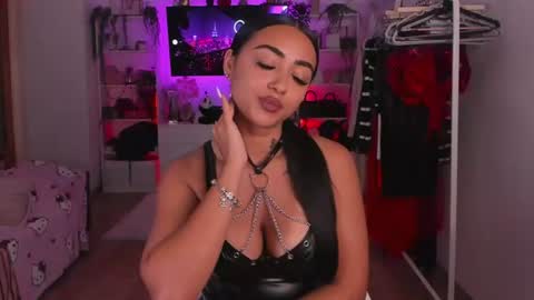 chocorose online show from August 12, 10:56 pm