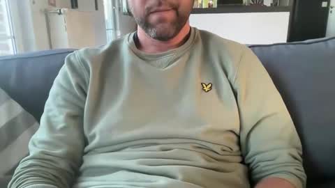 chris13abcd online show from March 5, 8:22 am