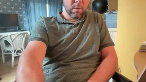 chris13abcd online show from June 9, 6:53 am