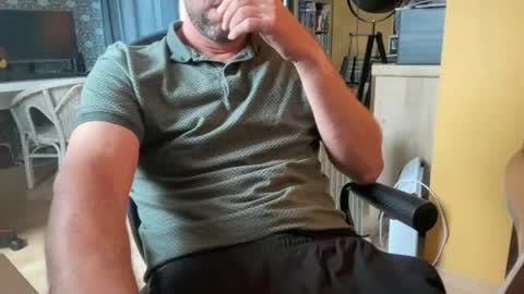 chris13abcd online show from June 9, 7:59 am
