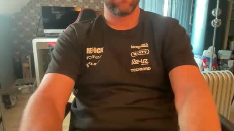 chris13abcd online show from June 11, 7:47 am