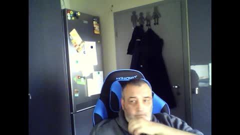 Chris online show from June 5, 10:09 am