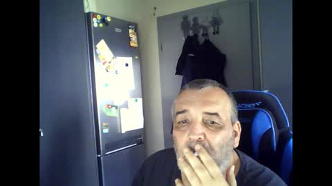 Chris online show from June 6, 11:49 am