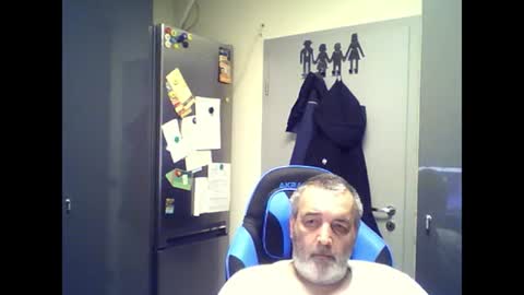 Chris online show from June 27, 8:06 am