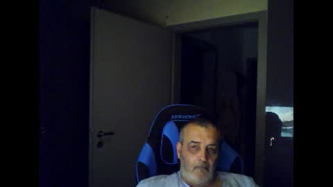 Chris online show from July 4, 9:06 pm